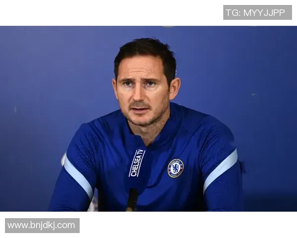 沙尔克04陷入连败，保级形势严峻——球队未来将何去何从？